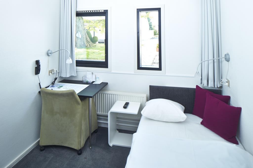 Vilvorde Kursuscenter Hotel Charlottenlund Kamer foto