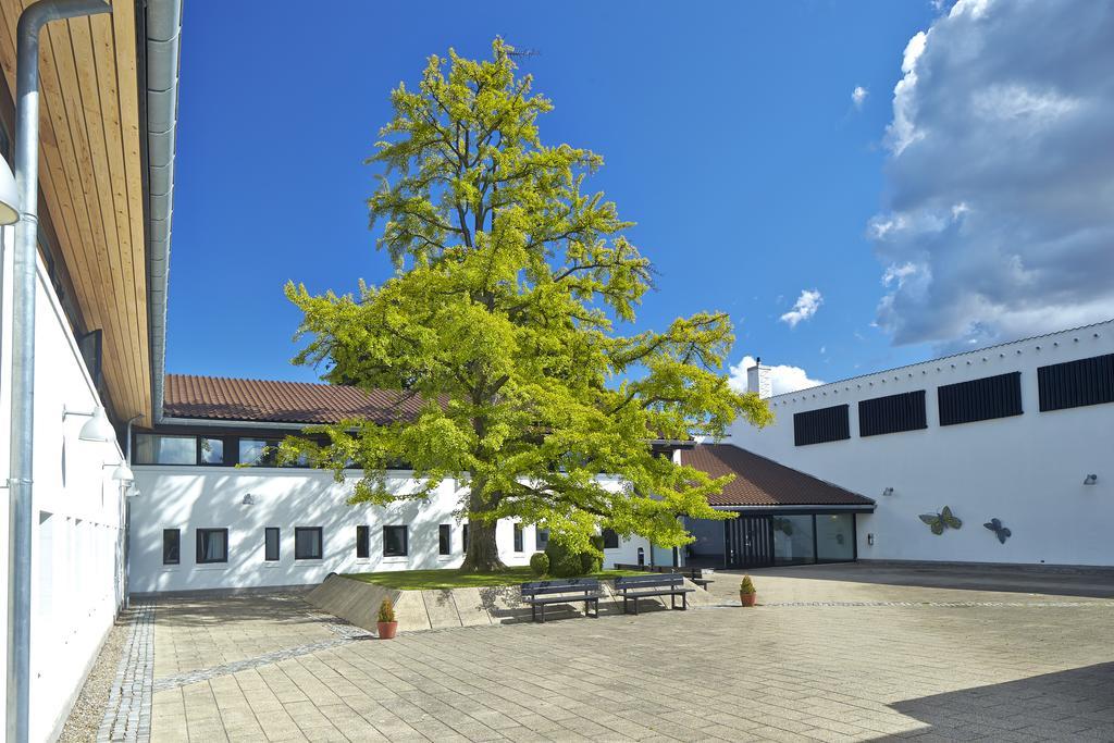 Vilvorde Kursuscenter Hotel Charlottenlund Buitenkant foto
